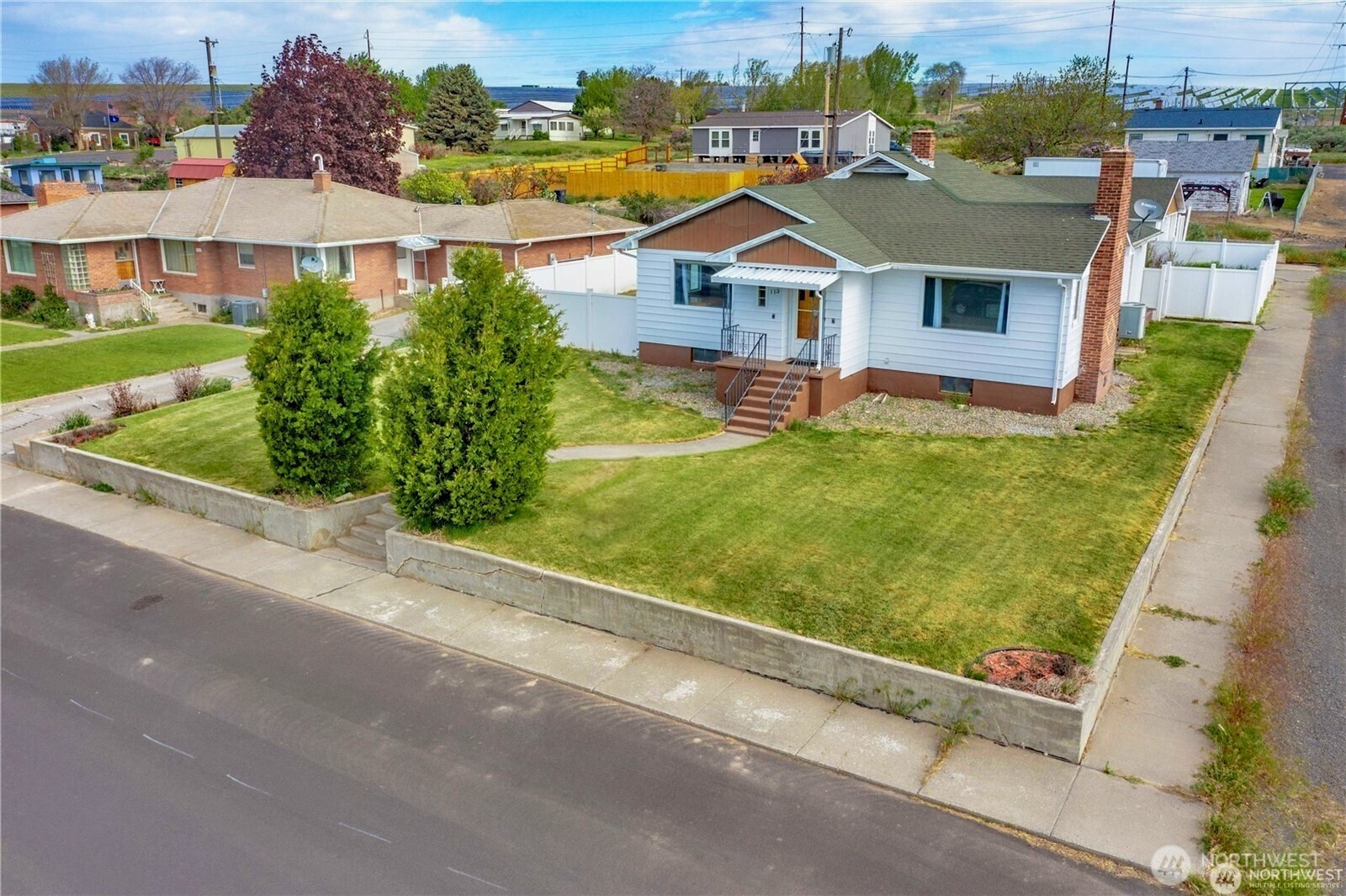 113 East 6th Street Lind, WA 99341 - Photo 33 of 38 an aerial view of a house
