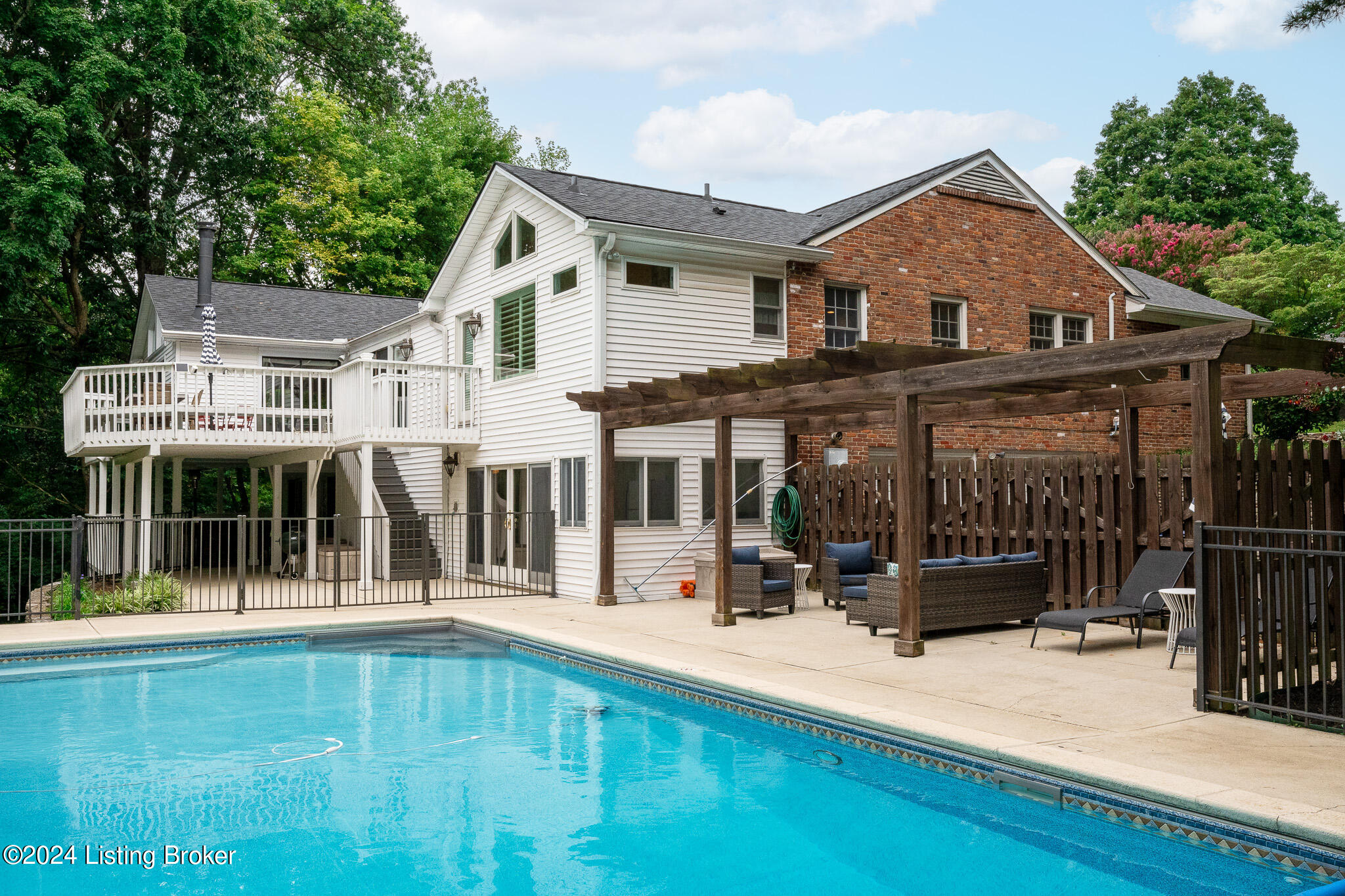 523 Ridgewood Road Louisville, KY 40207 - Photo 44 of 54 41