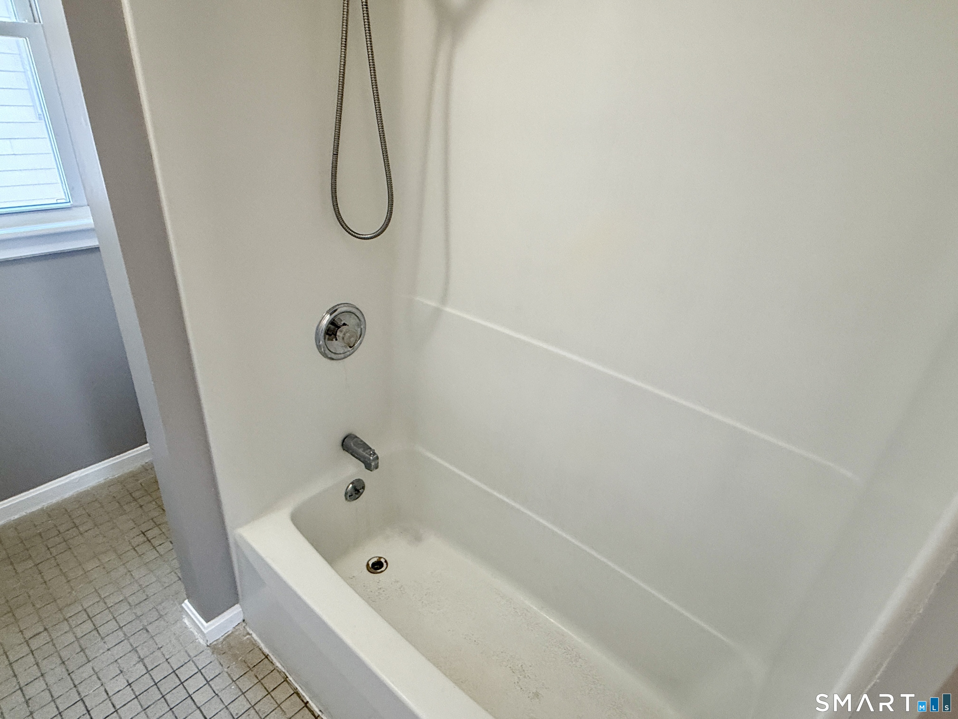 696 Main Street, Unit 2 Torrington, CT 06790 - Photo 8 of 10