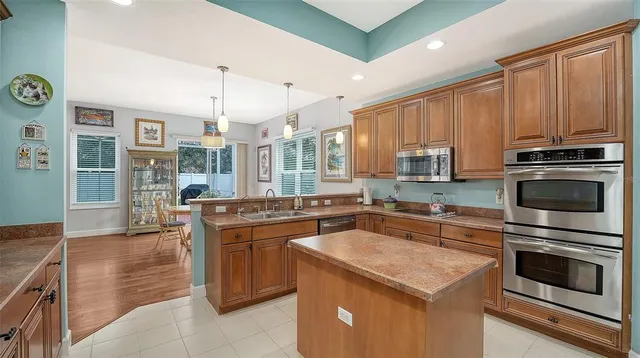 $715,000 | 6659 38th Lane East, Sarasota, FL 34243