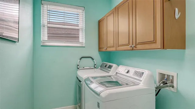 $715,000 | 6659 38th Lane East, Sarasota, FL 34243