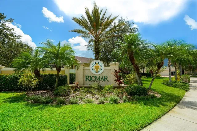 $715,000 | 6659 38th Lane East, Sarasota, FL 34243