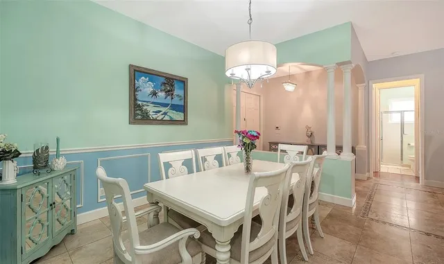 $715,000 | 6659 38th Lane East, Sarasota, FL 34243