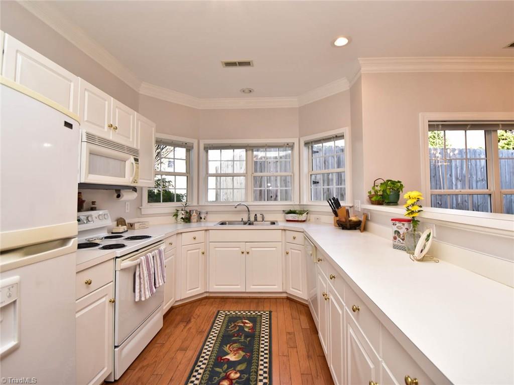 3111 Sedgefield Gate Road Greensboro, NC 27407 - Photo 7 of 26 Gallery Image 7