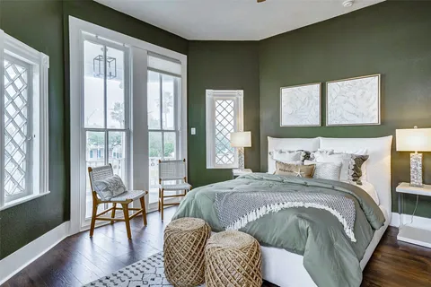 $1,174,000 | 1210 Broadway Avenue J, Galveston, TX 77550