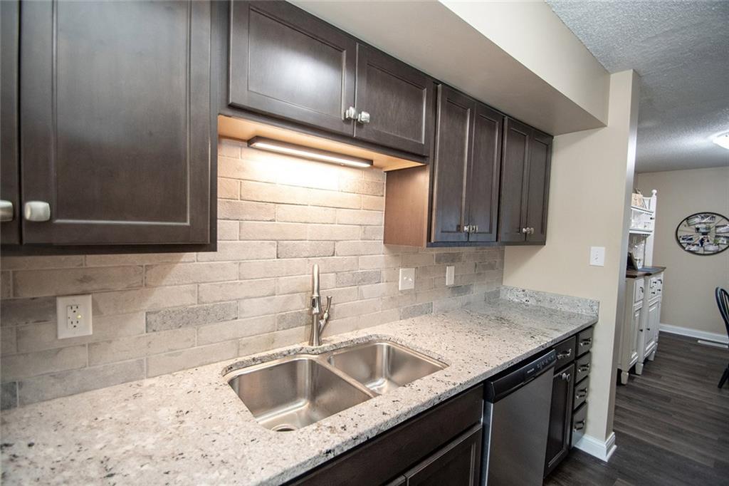 676 Cobblestone Road, Unit 3 Avon, IN 46123 - Photo 21 of 46 Gallery Image 21
