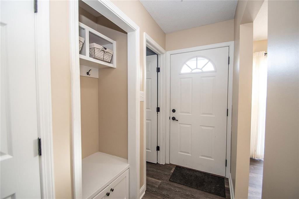 676 Cobblestone Road, Unit 3 Avon, IN 46123 - Photo 5 of 46 Gallery Image 5