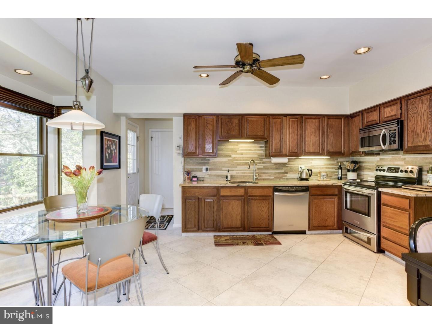 3 Wyndham Road Voorhees, NJ 08043 - Photo 8 of 25 Gallery Image 8
