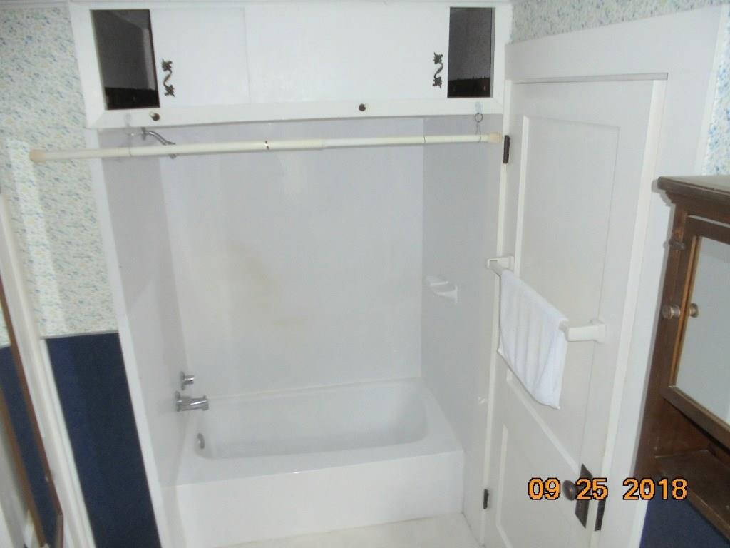 726 River Road North Anson, ME 04958 - Photo 19 of 27 Bathroom