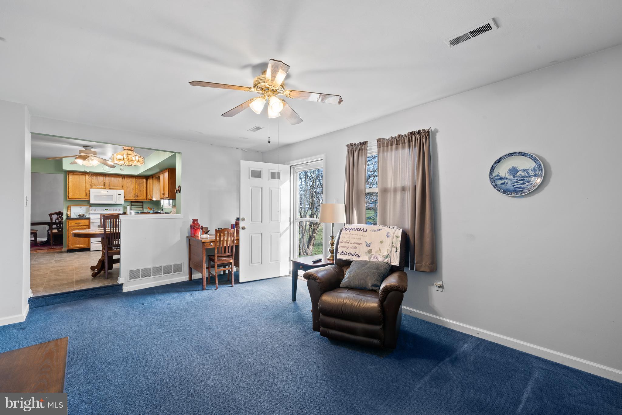 829 Alexander Drive Hatfield, PA 19440 - Photo 13 of 28 a living room with furniture and a window