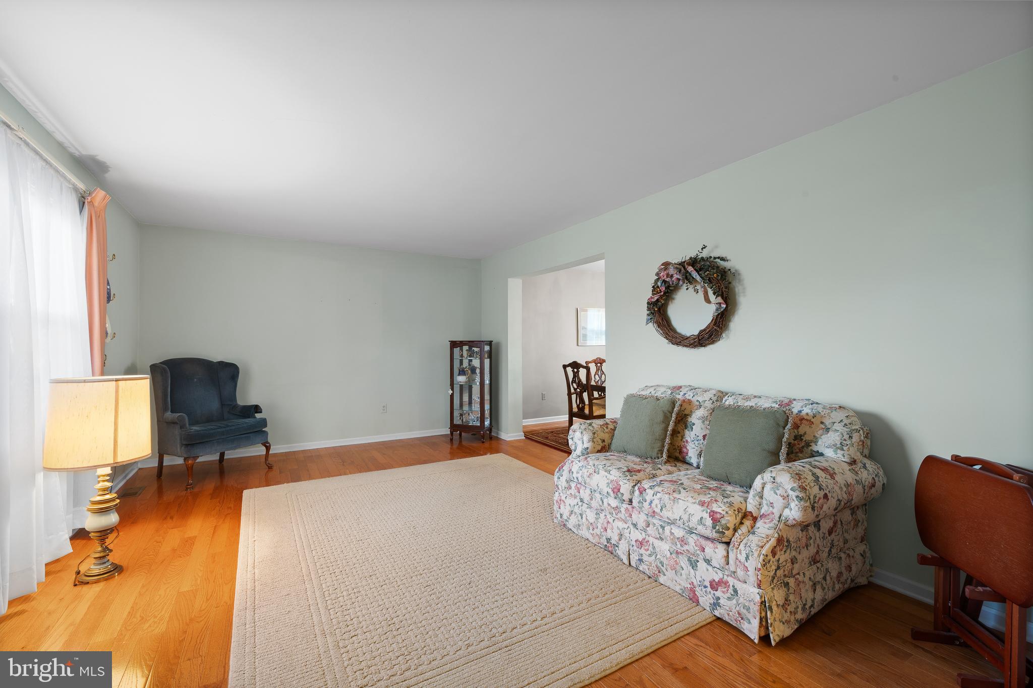 829 Alexander Drive Hatfield, PA 19440 - Photo 4 of 28 a bedroom with a bed and cabinets