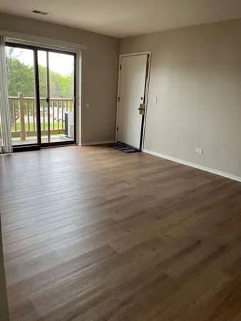 $1,850 | 1779 Rand Road, Unit 3B, Des Plaines, IL 60016
