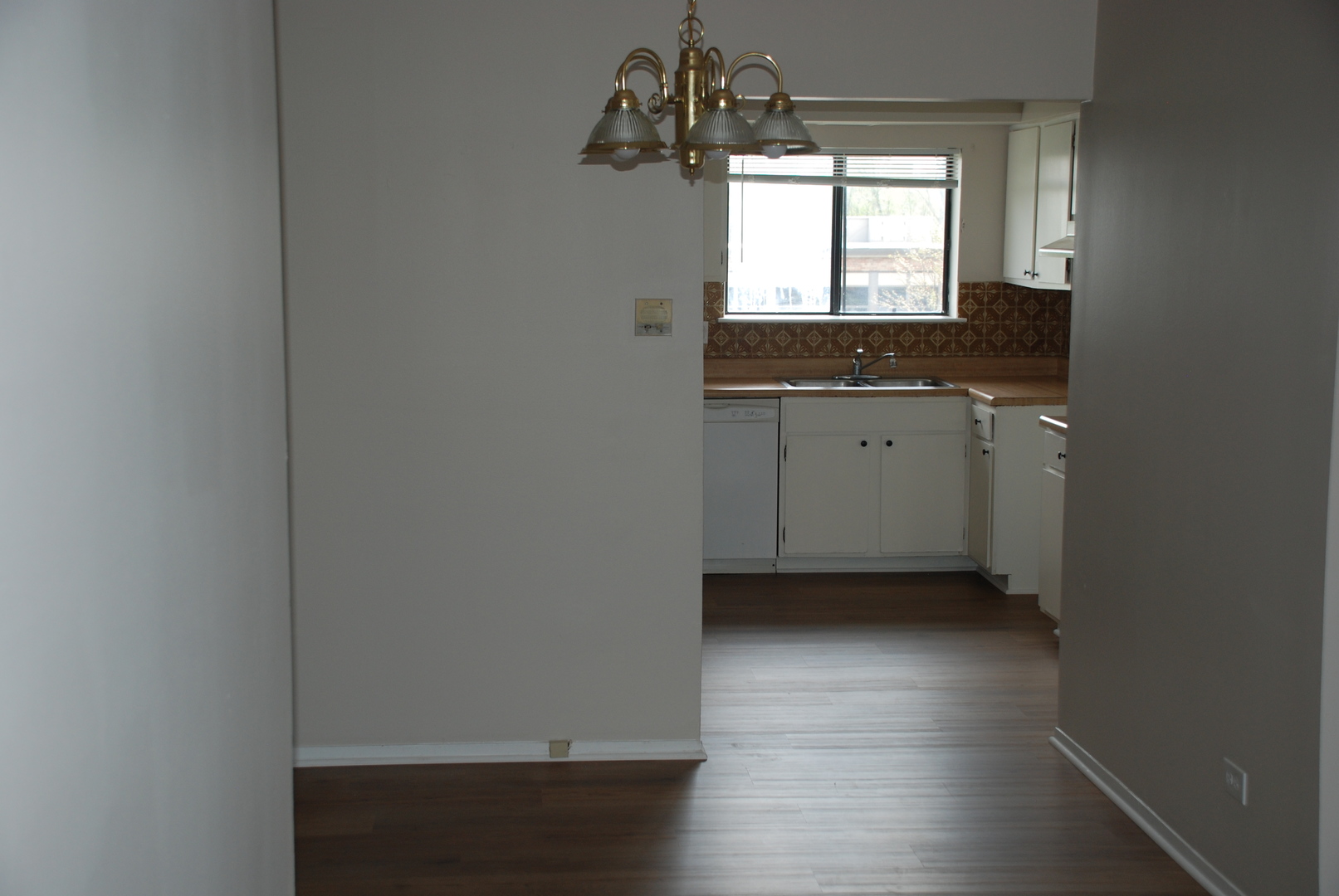 1779 Rand Road, Unit 3B Des Plaines, IL 60016 - Photo 3 of 9