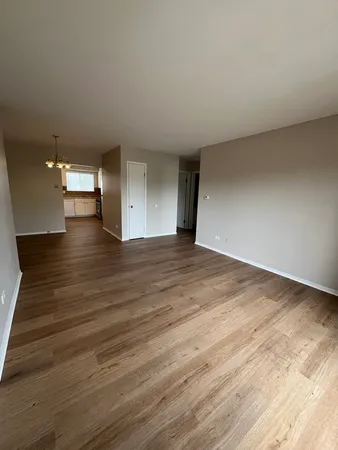 $1,850 | 1779 Rand Road, Unit 3B, Des Plaines, IL 60016