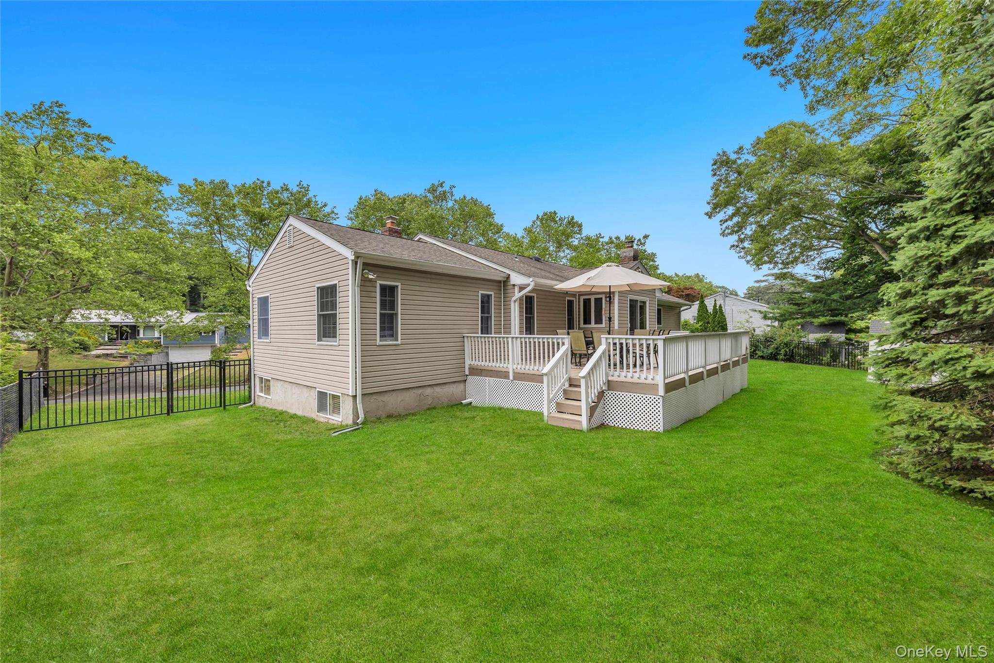 4 Long Hill Road Smithtown, NY 11787 - Photo 37 of 37