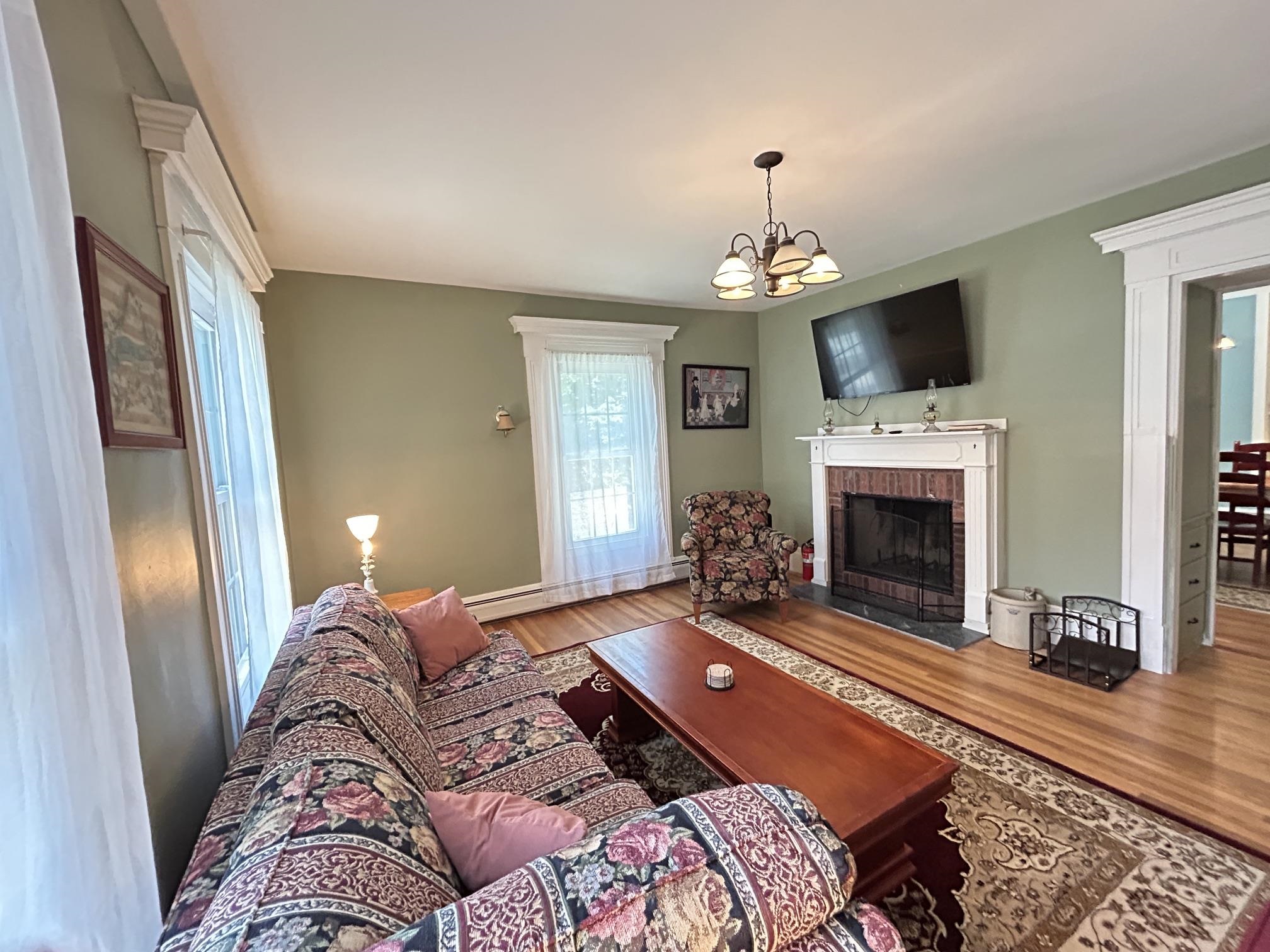 146 North Main Street Wolfeboro, NH 03894 - Photo 21 of 58