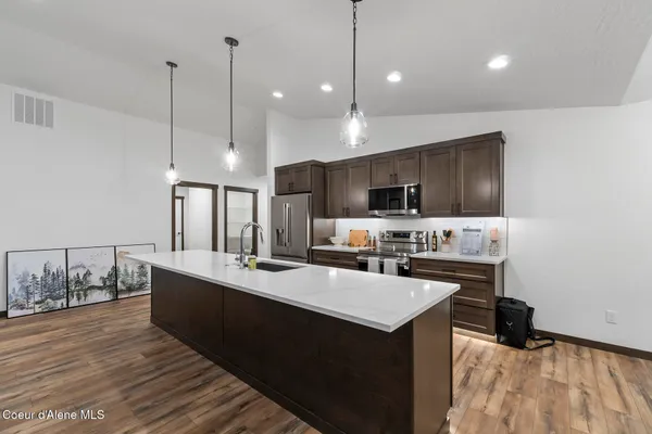 $519,900 | 2 East Valley Street South, Oldtown, ID 83822