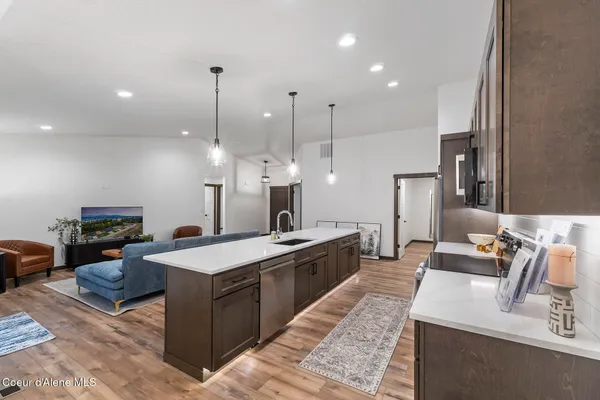 $519,900 | 2 East Valley Street South, Oldtown, ID 83822
