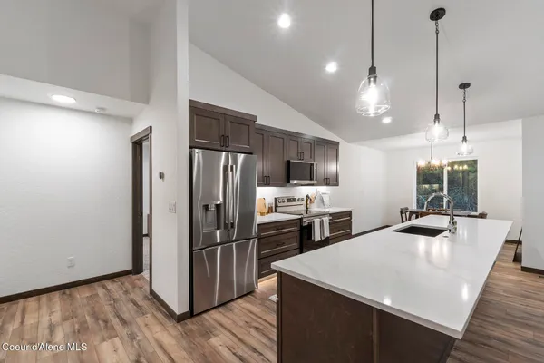 $519,900 | 2 East Valley Street South, Oldtown, ID 83822