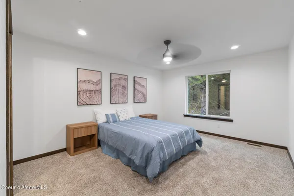 $519,900 | 2 East Valley Street South, Oldtown, ID 83822