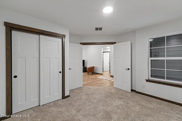 $519,900 | 2 East Valley Street South, Oldtown, ID 83822
