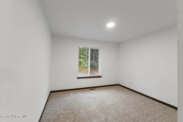 $519,900 | 2 East Valley Street South, Oldtown, ID 83822