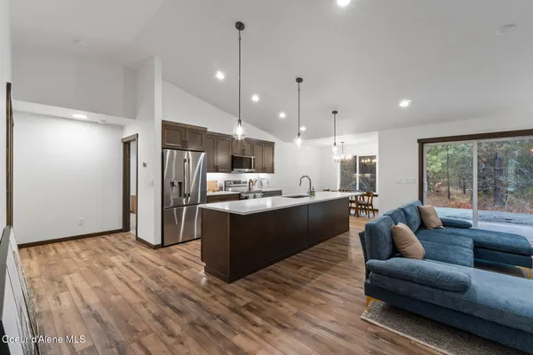 $519,900 | 2 East Valley Street South, Oldtown, ID 83822