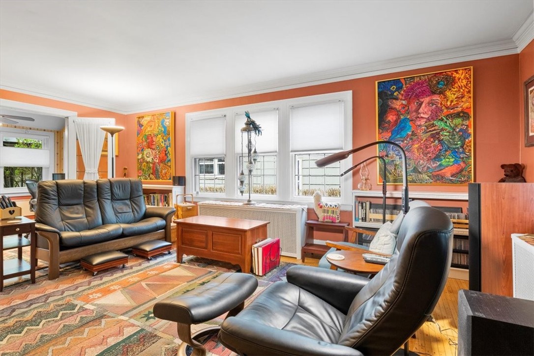 95 Castlebar Road Rochester, NY 14610 - Photo 4 of 18