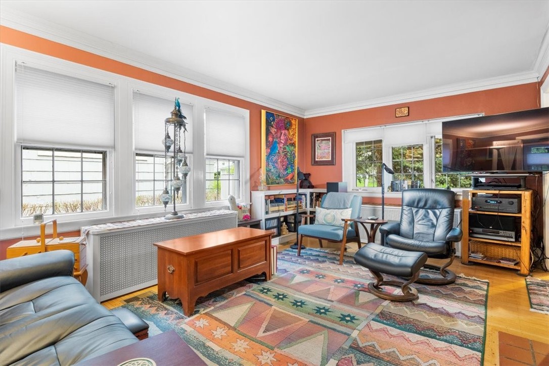 95 Castlebar Road Rochester, NY 14610 - Photo 5 of 18