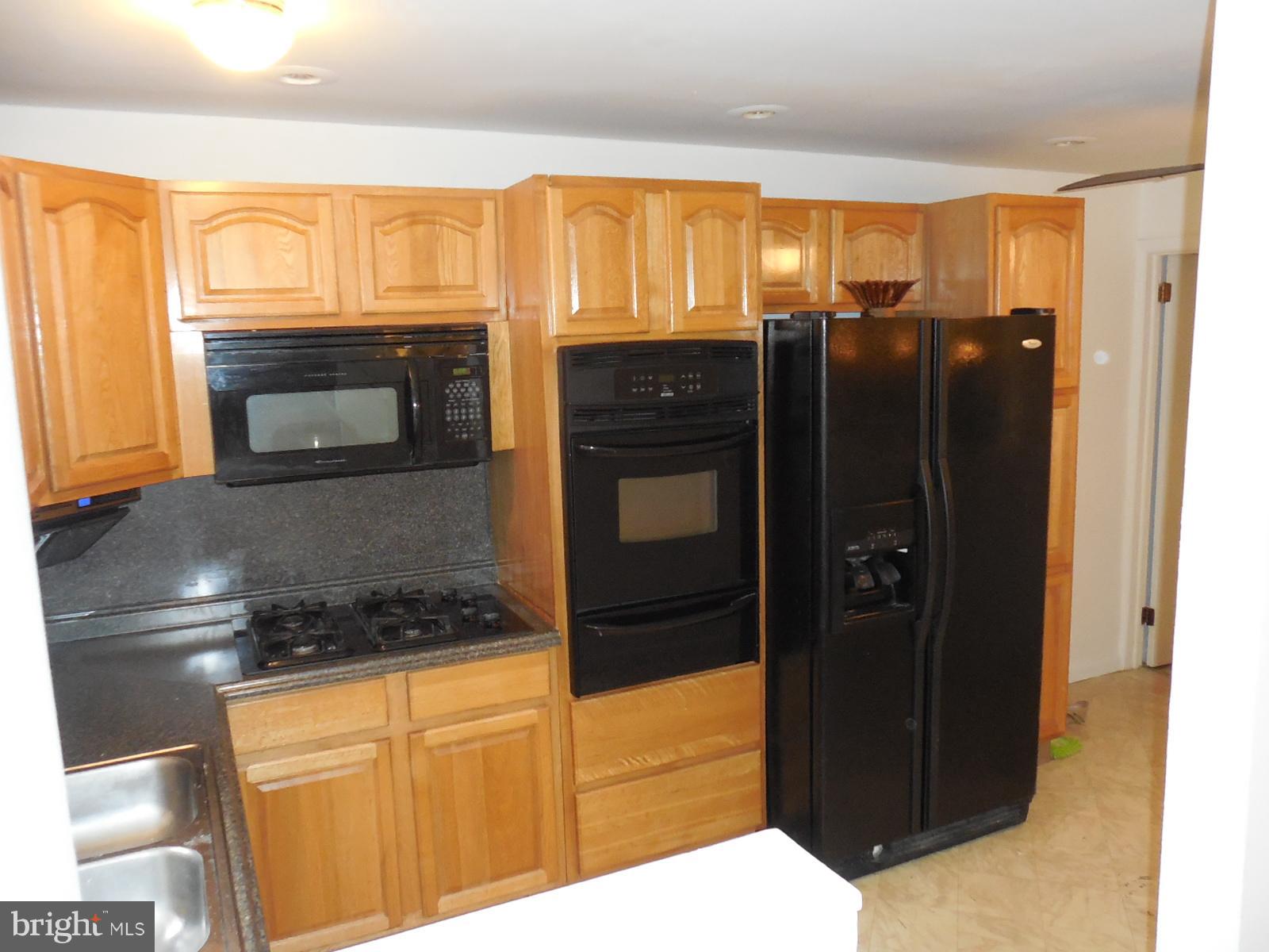 4064 West Ford Road Philadelphia, PA 19131 - Photo 5 of 17