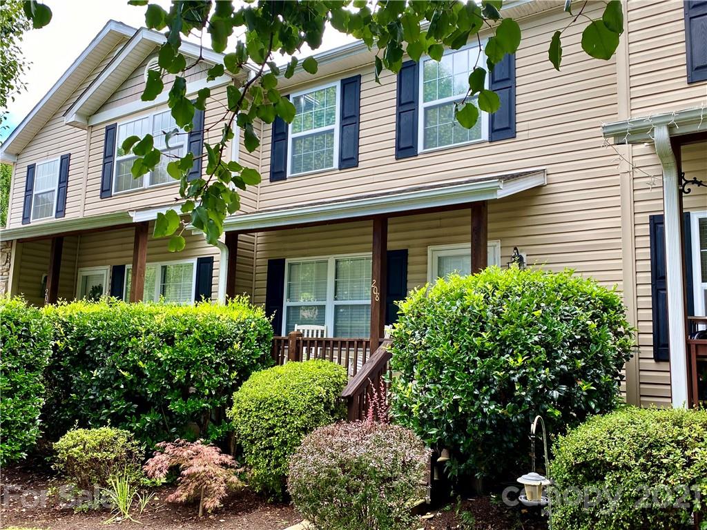208 Pembrook Road, Unit 50 Swannanoa, NC 28778 - Photo 1 of 33 Gallery Image 1