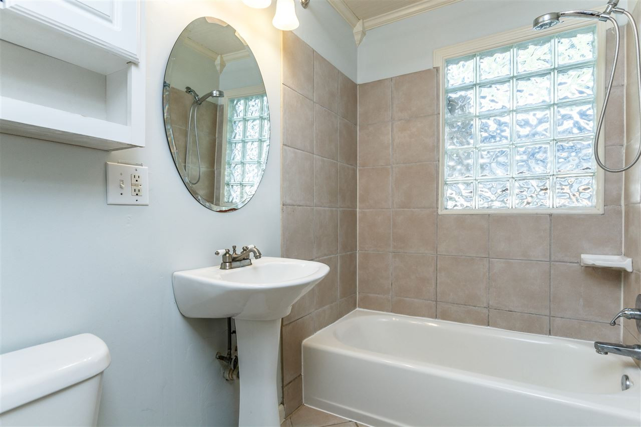 607 Frank Street Raleigh, NC 27604 - Photo 15 of 23 Photo 15