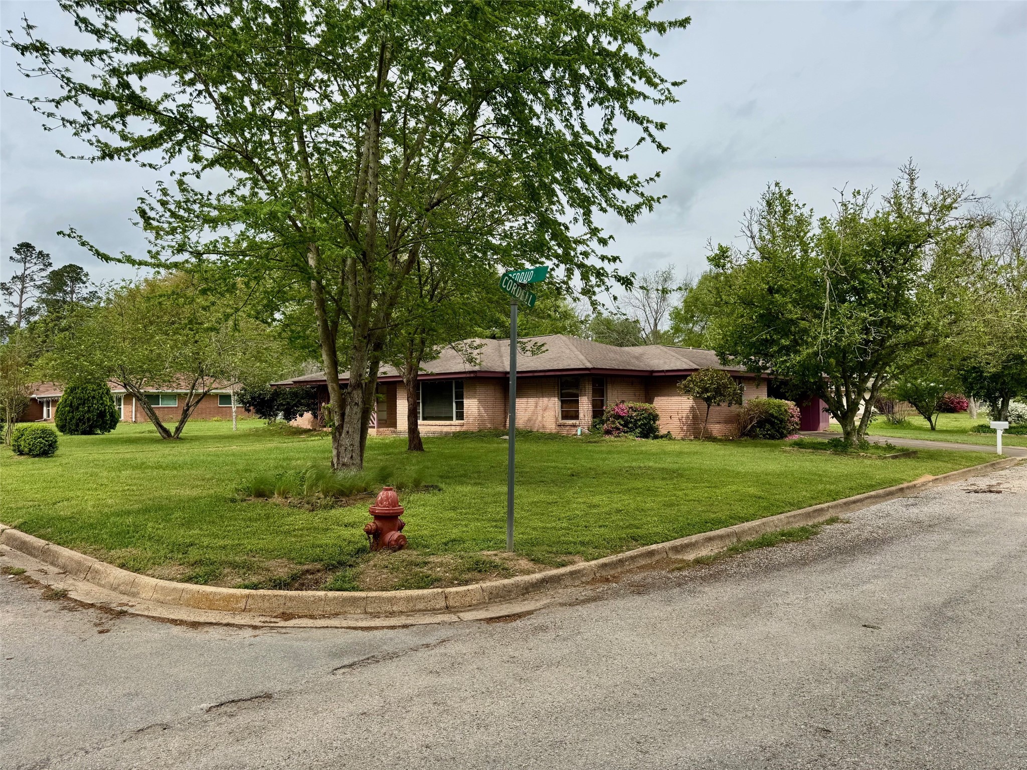 1207 Redbud Crockett, TX 75835 - Photo 4 of 24