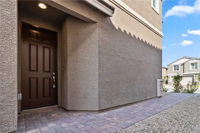$2,350 | 3859 Painted Lady Avenue, Las Vegas, NV 89141