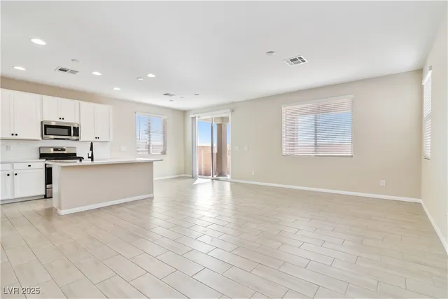 $2,350 | 3859 Painted Lady Avenue, Las Vegas, NV 89141