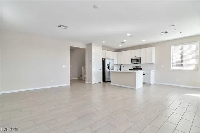 $2,350 | 3859 Painted Lady Avenue, Las Vegas, NV 89141