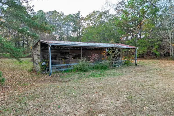 $899,000 | 525 Cooper Road, Loganville, GA 30052