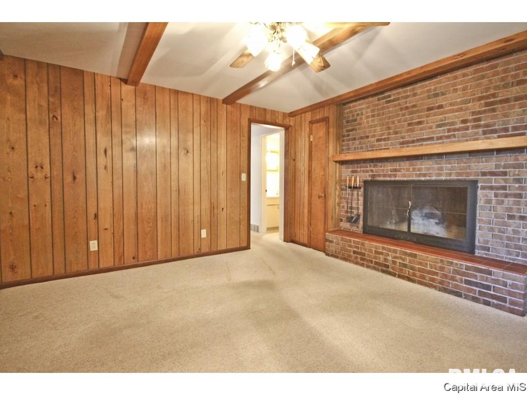 811 Kenyon Drive Springfield, IL 62704 - Photo 14 of 36 Gallery Image 14