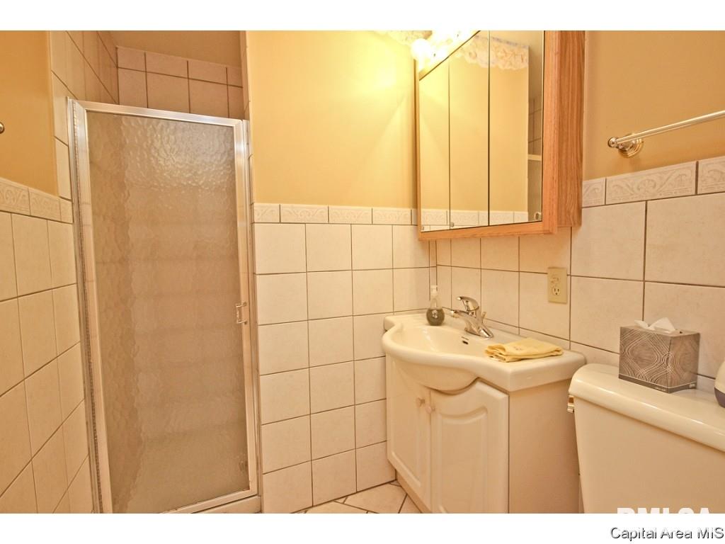 811 Kenyon Drive Springfield, IL 62704 - Photo 29 of 36 Gallery Image 29