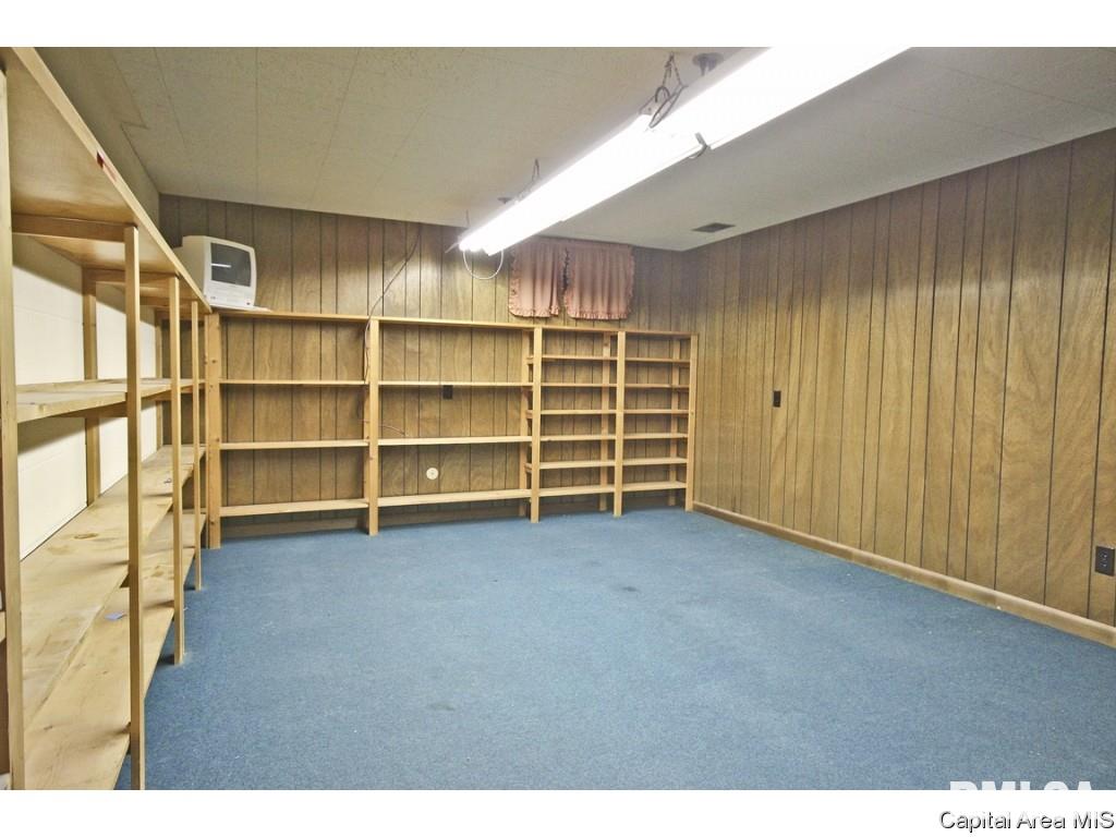 811 Kenyon Drive Springfield, IL 62704 - Photo 32 of 36 Gallery Image 32