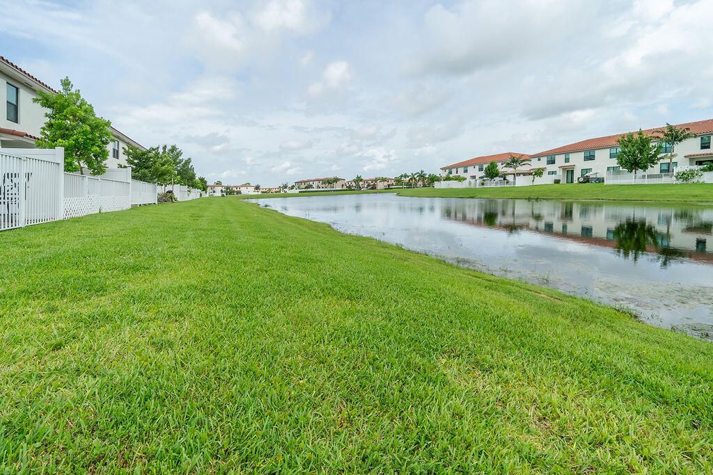 2004 Sugar Maple Drive Riviera Beach, FL 33410 - Photo 16 of 37 Waterview