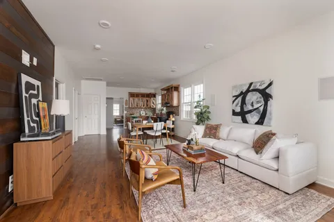 $400,000 | 102 Newell Avenue, Old Hickory, TN 37138