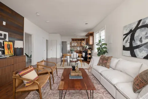 $400,000 | 102 Newell Avenue, Old Hickory, TN 37138