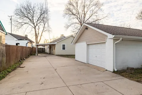 $400,000 | 102 Newell Avenue, Old Hickory, TN 37138