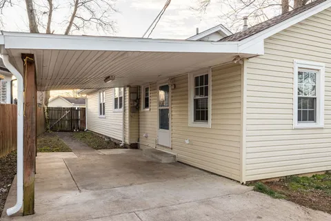$400,000 | 102 Newell Avenue, Old Hickory, TN 37138