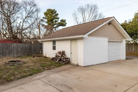 $400,000 | 102 Newell Avenue, Old Hickory, TN 37138