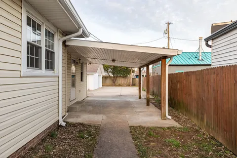 $400,000 | 102 Newell Avenue, Old Hickory, TN 37138