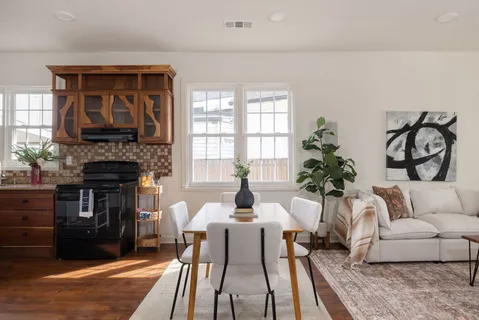 $400,000 | 102 Newell Avenue, Old Hickory, TN 37138