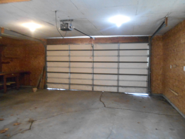 304 South Columbus Street Ransom, IL 60470 - Photo 23 of 24 a view of a room with a white wall