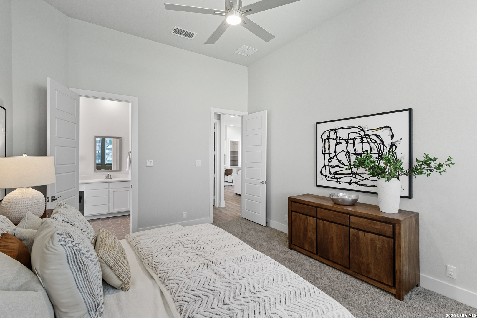 230 Hidalgo Boerne, TX 78006 - Photo 17 of 40